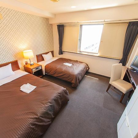 Hotel Livemax Budget Саґаміхара Екстер'єр фото