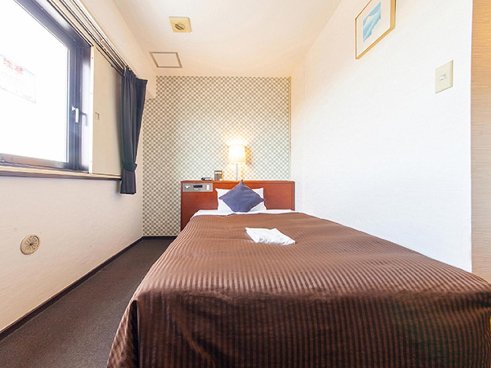 Hotel Livemax Budget Саґаміхара Екстер'єр фото
